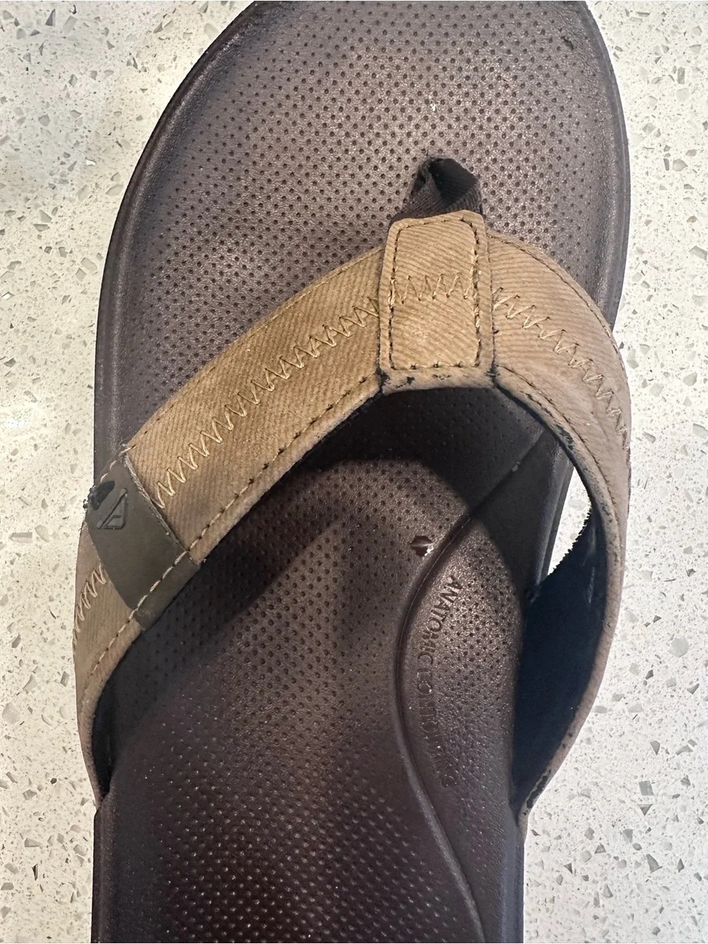Men's Tan Reef Leather-Style Flip Flop Sandals